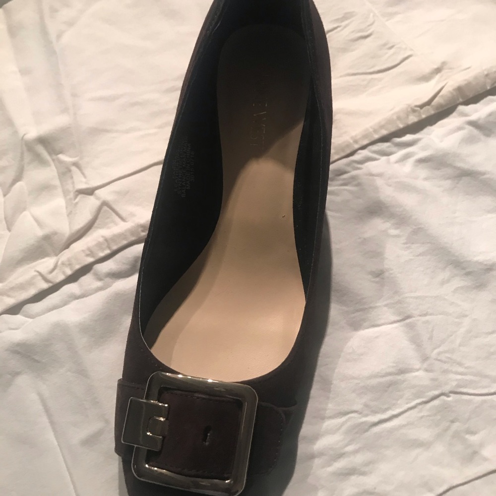 Ladies shoes